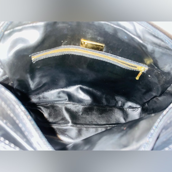 Mario Valentino Messenger/Crossbody Bag - Picture 4 of 13